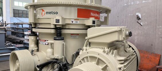 Double Roll Crusher Motor Selection in Crusher and Mining Plants: High Torque, Impact Load and Correct Motor Supply